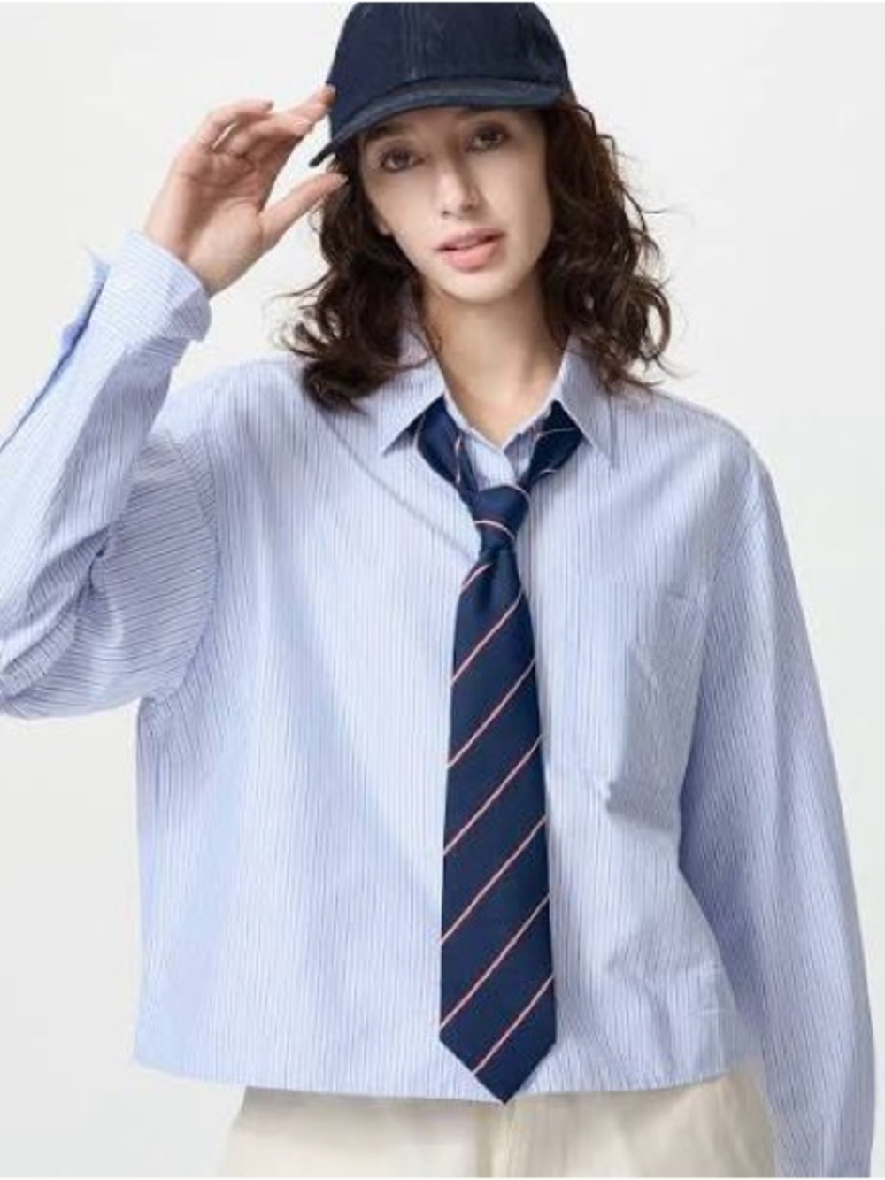 Uniqlo x JW Anderson Oxford Boxy Cropped Button Up